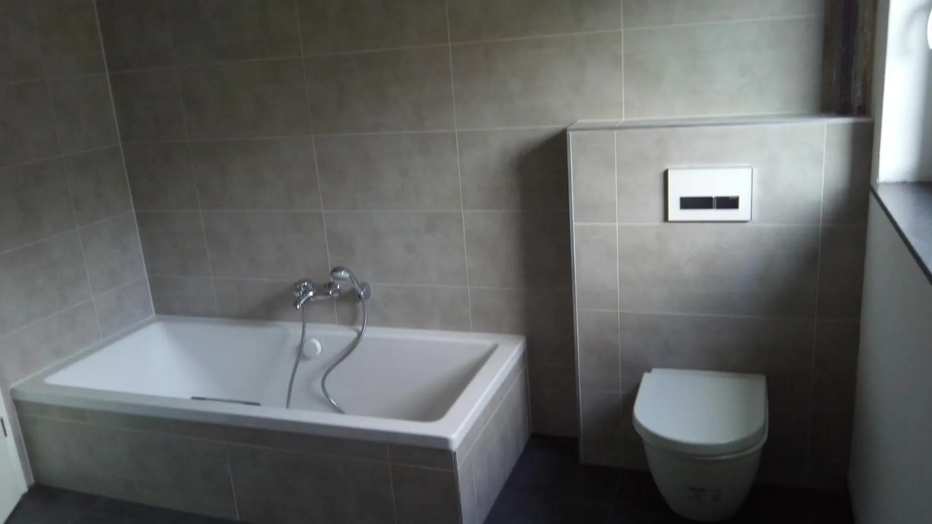 Nice Room With Single Bed In A New House In Vichten 0*,  Lussemburgo